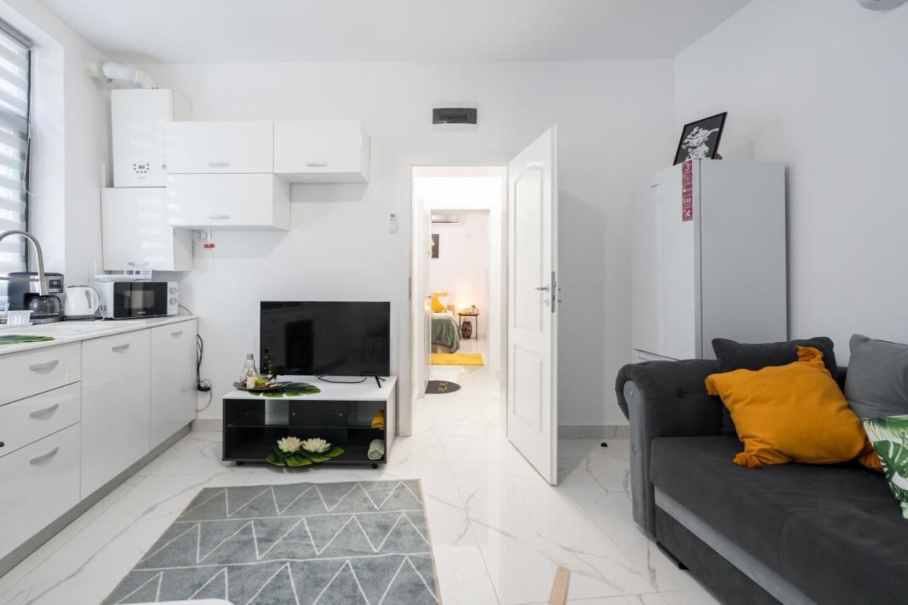 Light-Monza-Unirii Lägenhet Bukarest Exteriör bild