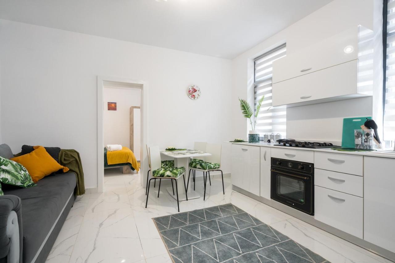 Light-Monza-Unirii Lägenhet Bukarest Exteriör bild