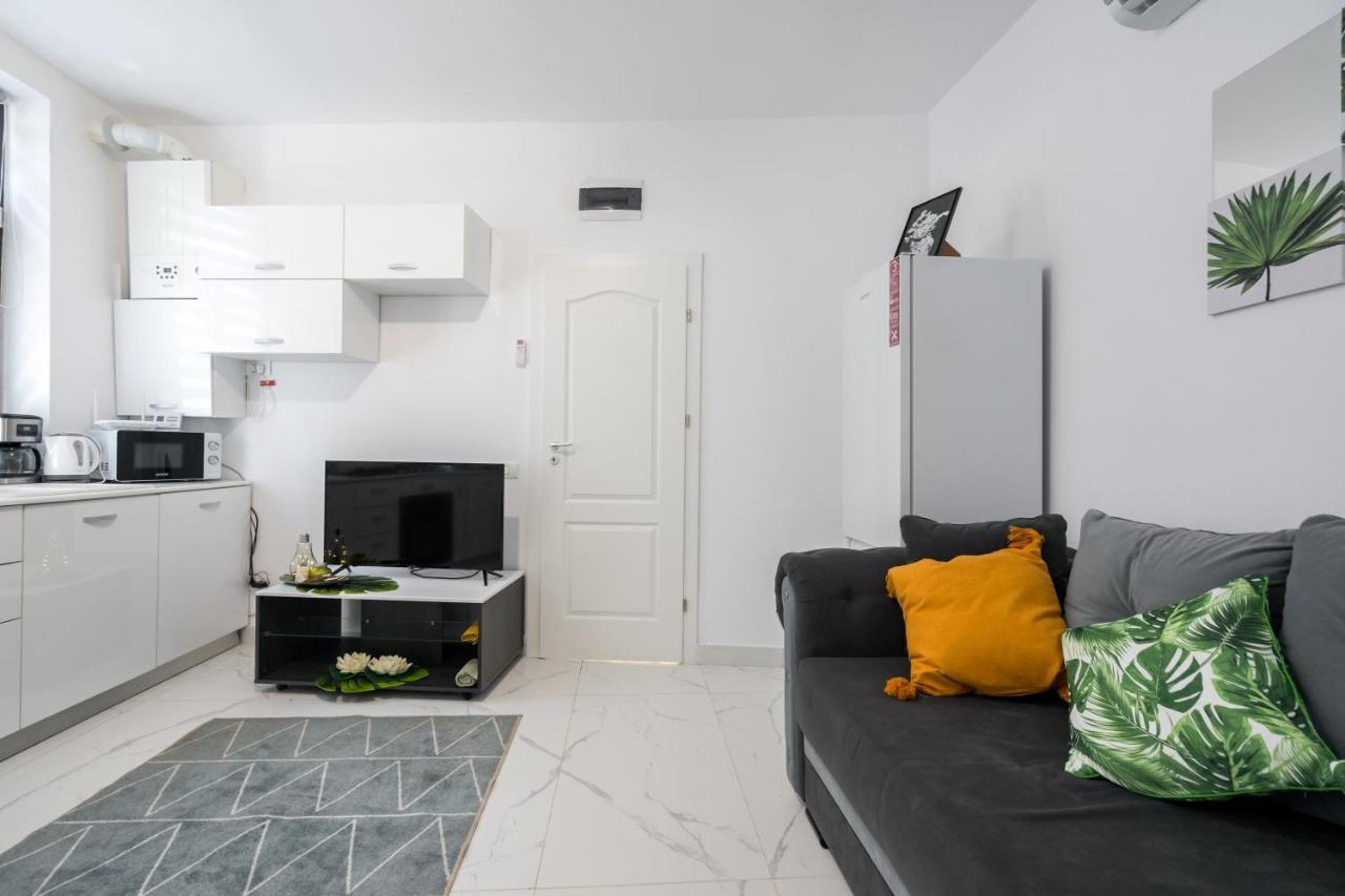 Light-Monza-Unirii Lägenhet Bukarest Exteriör bild